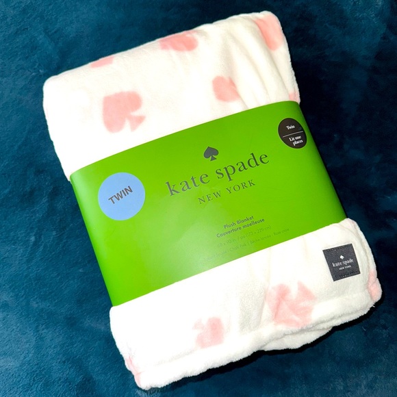 NEW! KATE SPADE Oversized Twin Plush Fleece Blanket White Pink Spade NWT! - Picture 1 of 12